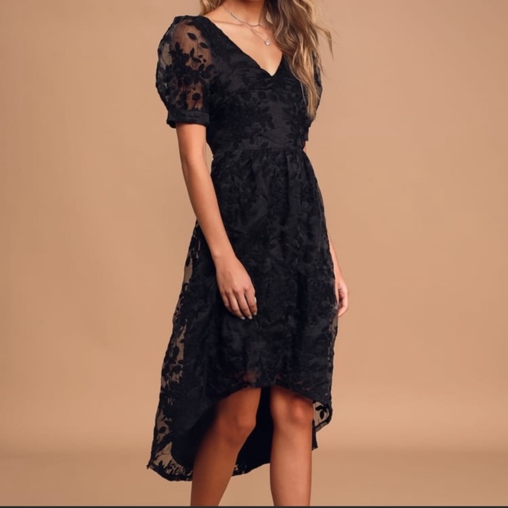 Lulu’s High Low Black Embroidered Floral Dress